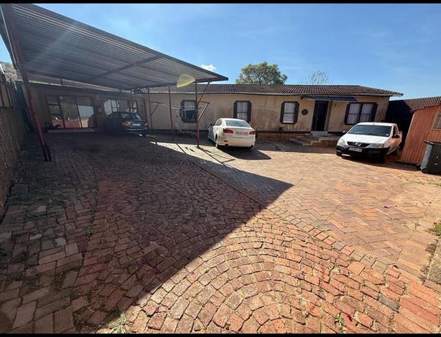 3 BEDROOM HOUSE FOR SALE IN SOUTHFORK